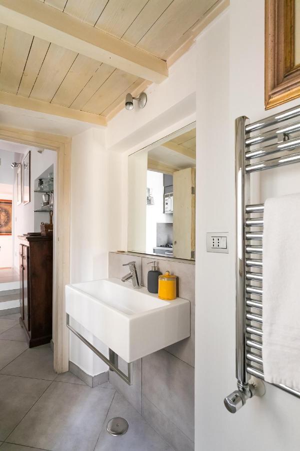 Apartmán R.C. Cappellari Charming Campo De Fiori Řím Exteriér fotografie